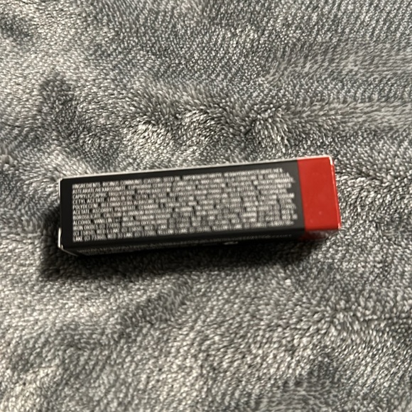 MAC LUSTREGLASS SHEER-SHINE LIPSTICK, Lady Bug, NIB - Picture 4 of 5